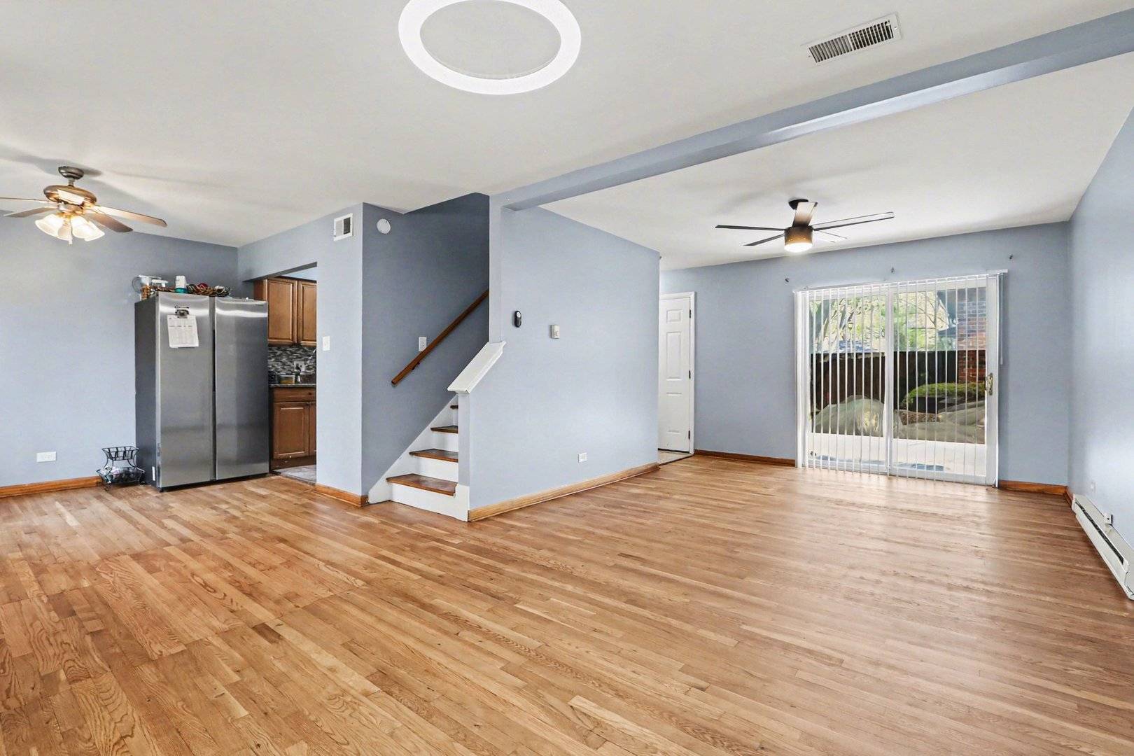 1S217 Stratford LN, Villa Park, IL 60181