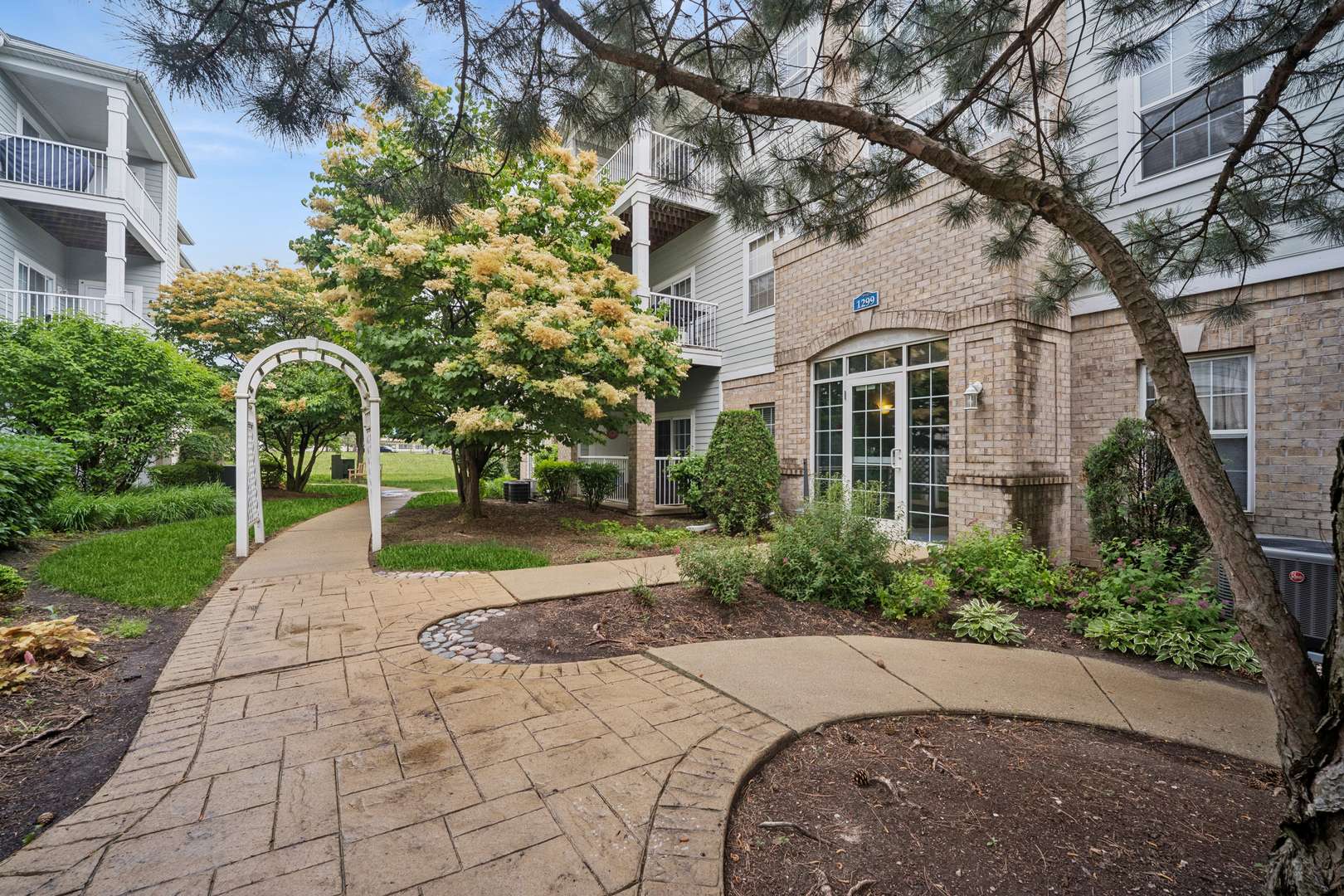 1299 W Lake ST #102, Addison, IL 60101
