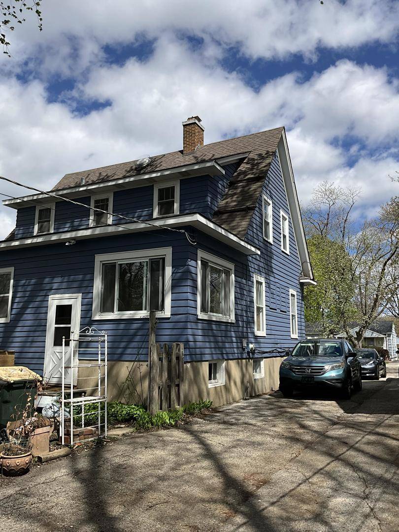 22 S Archer AVE, Mundelein, IL 60060