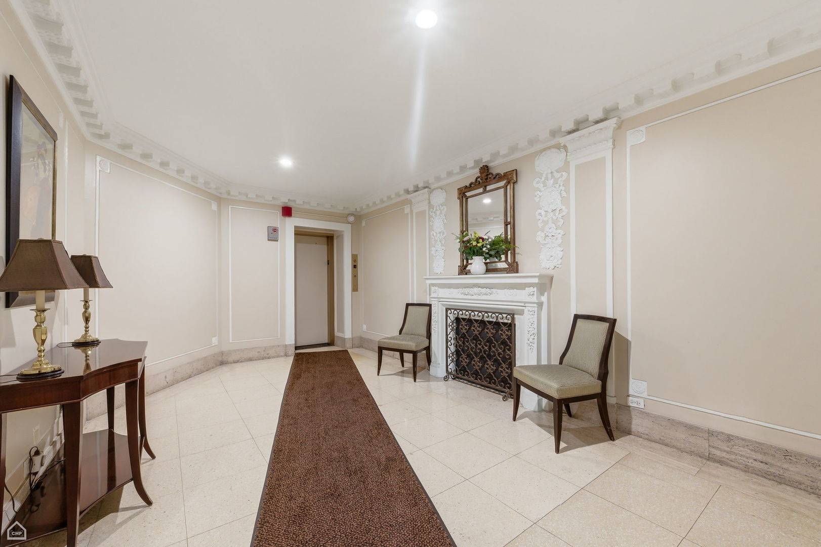 5555 S Everett AVE #D9, Chicago, IL 60637