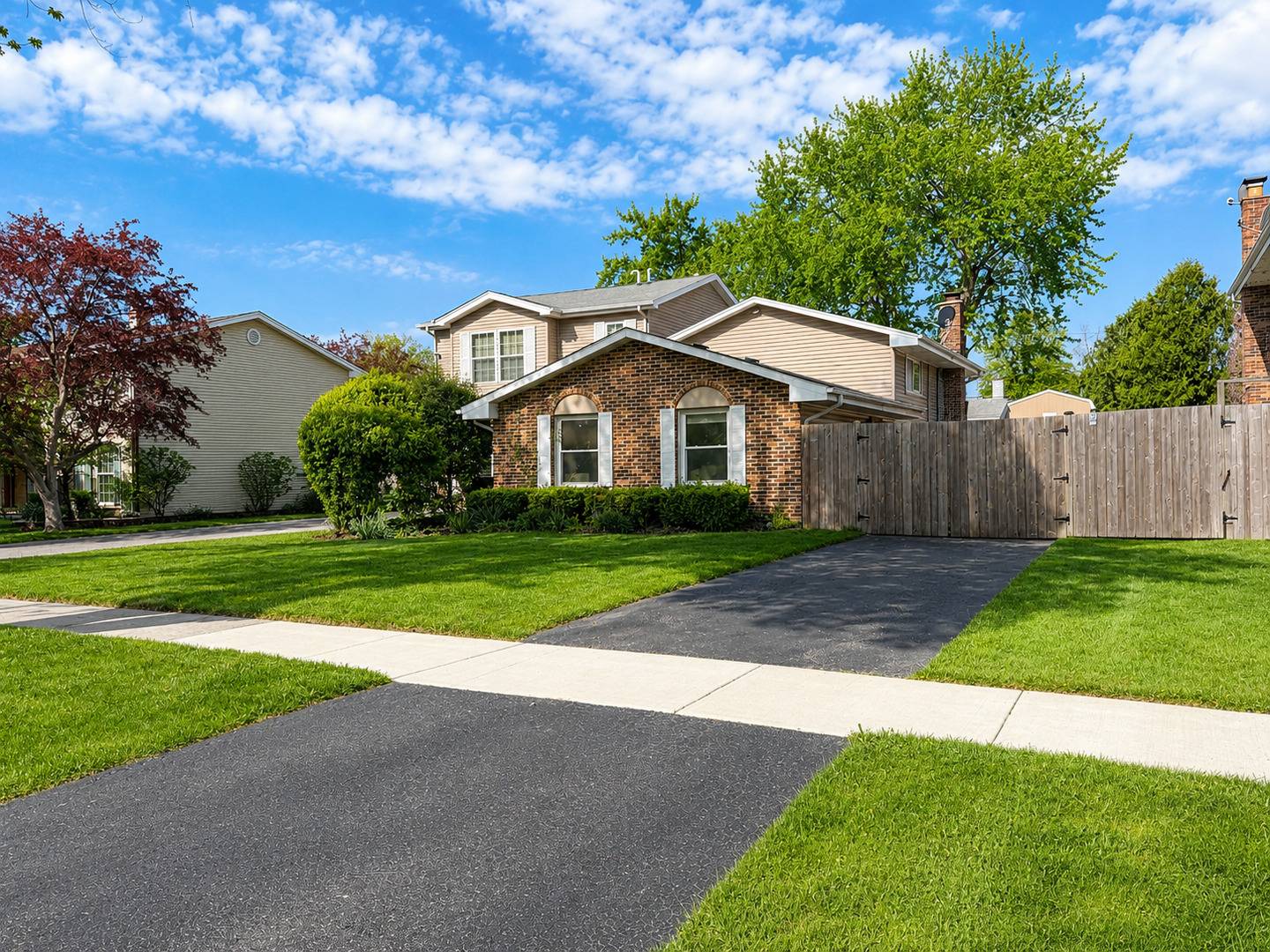 1288 N Ashland AVE, Palatine, IL 60074
