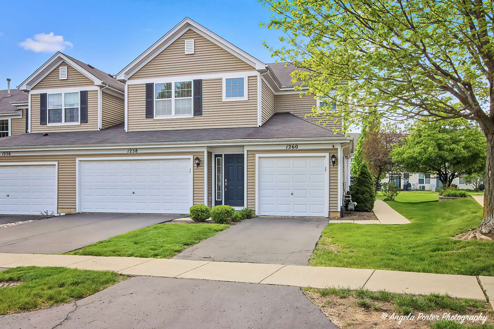 1260 REMINGTON DR, Volo, IL 60020
