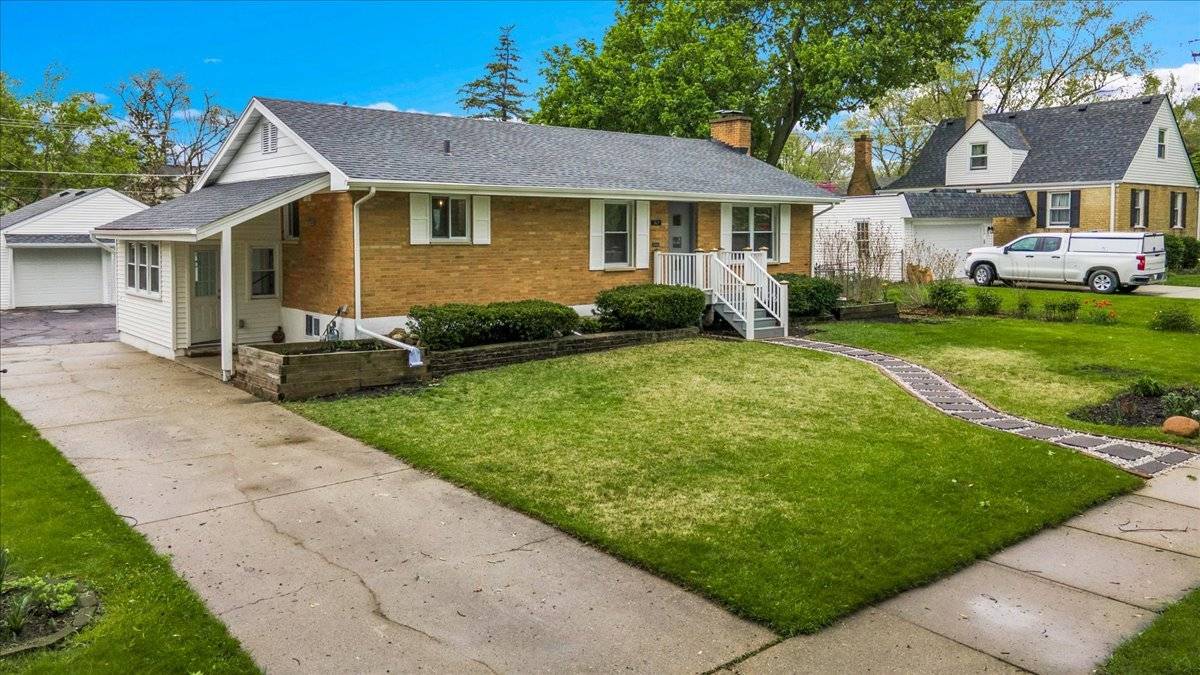 312 S Oak ST, Palatine, IL 60067