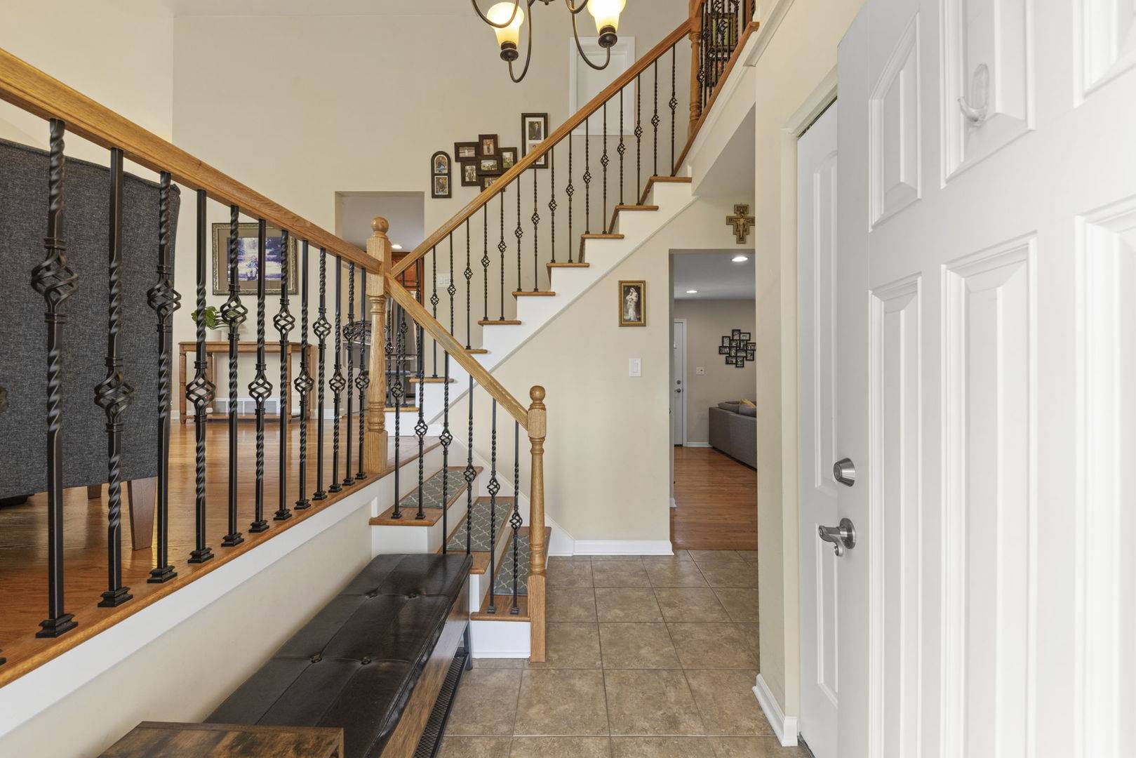 2426 S Shag Bark TRL, Arlington Heights, IL 60005