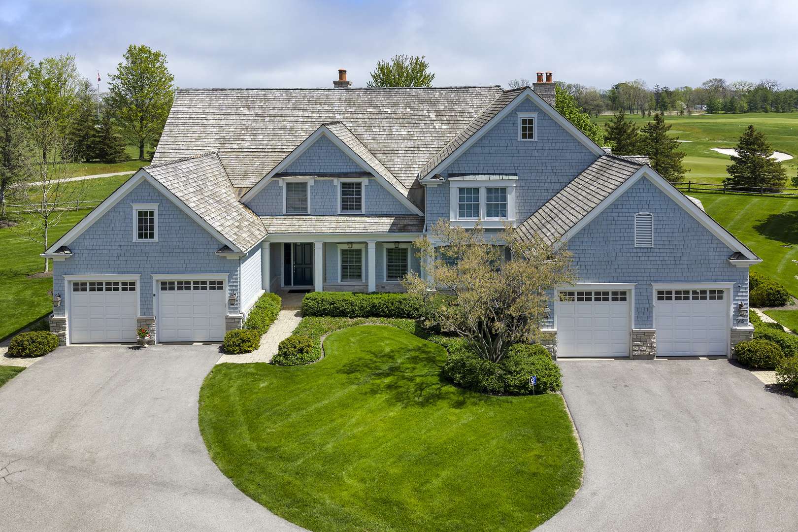 563 Greenway DR, Lake Forest, IL 60045