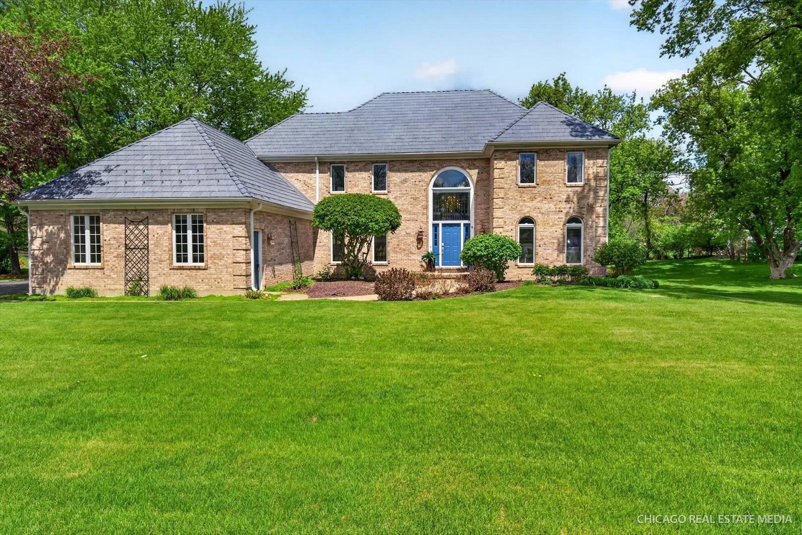 676 Old Westbury RD, Crystal Lake, IL 60012
