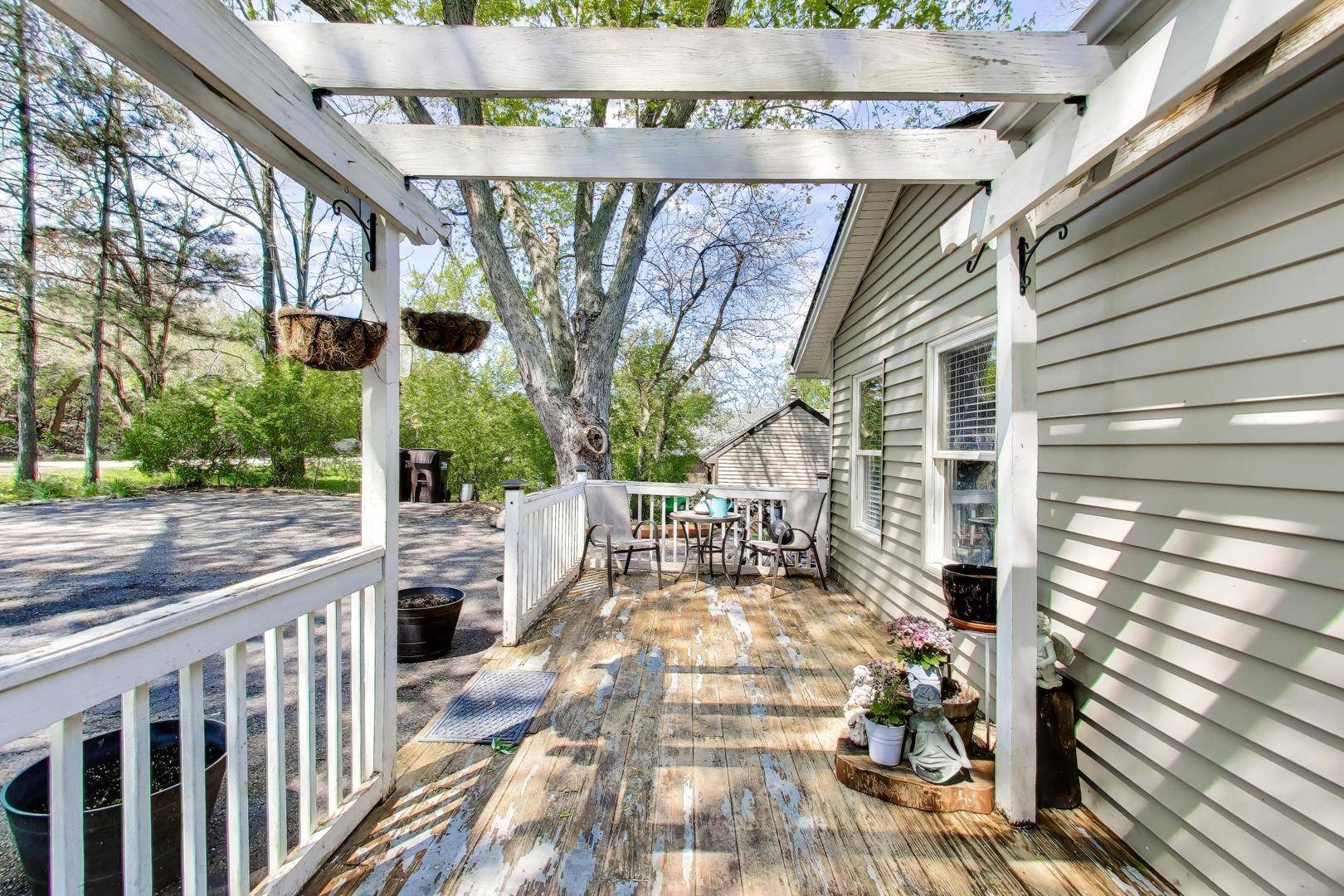 1105 S Hough ST, Barrington, IL 60010