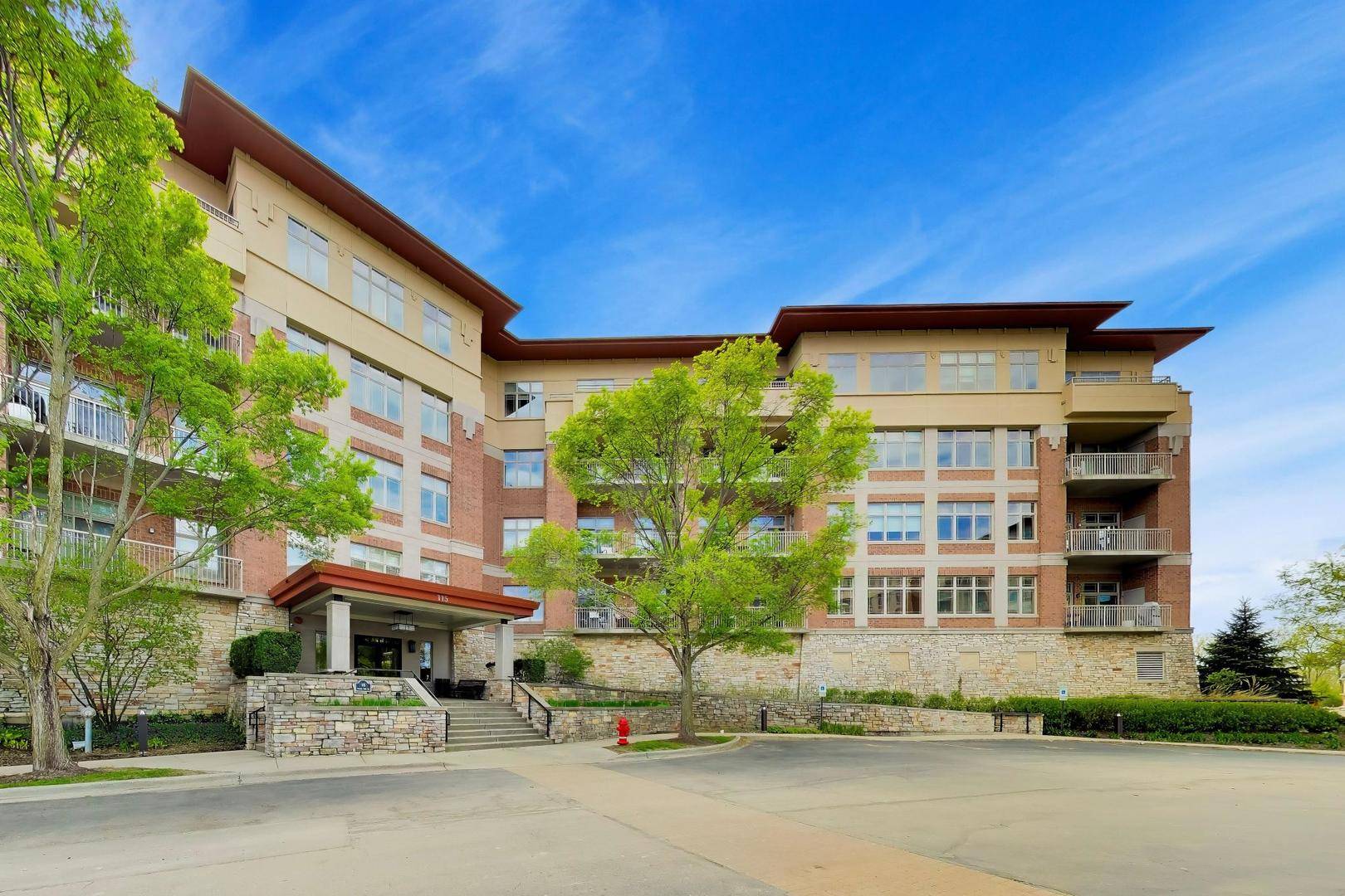 115 Prairie Park DR #502, Wheeling, IL 60090