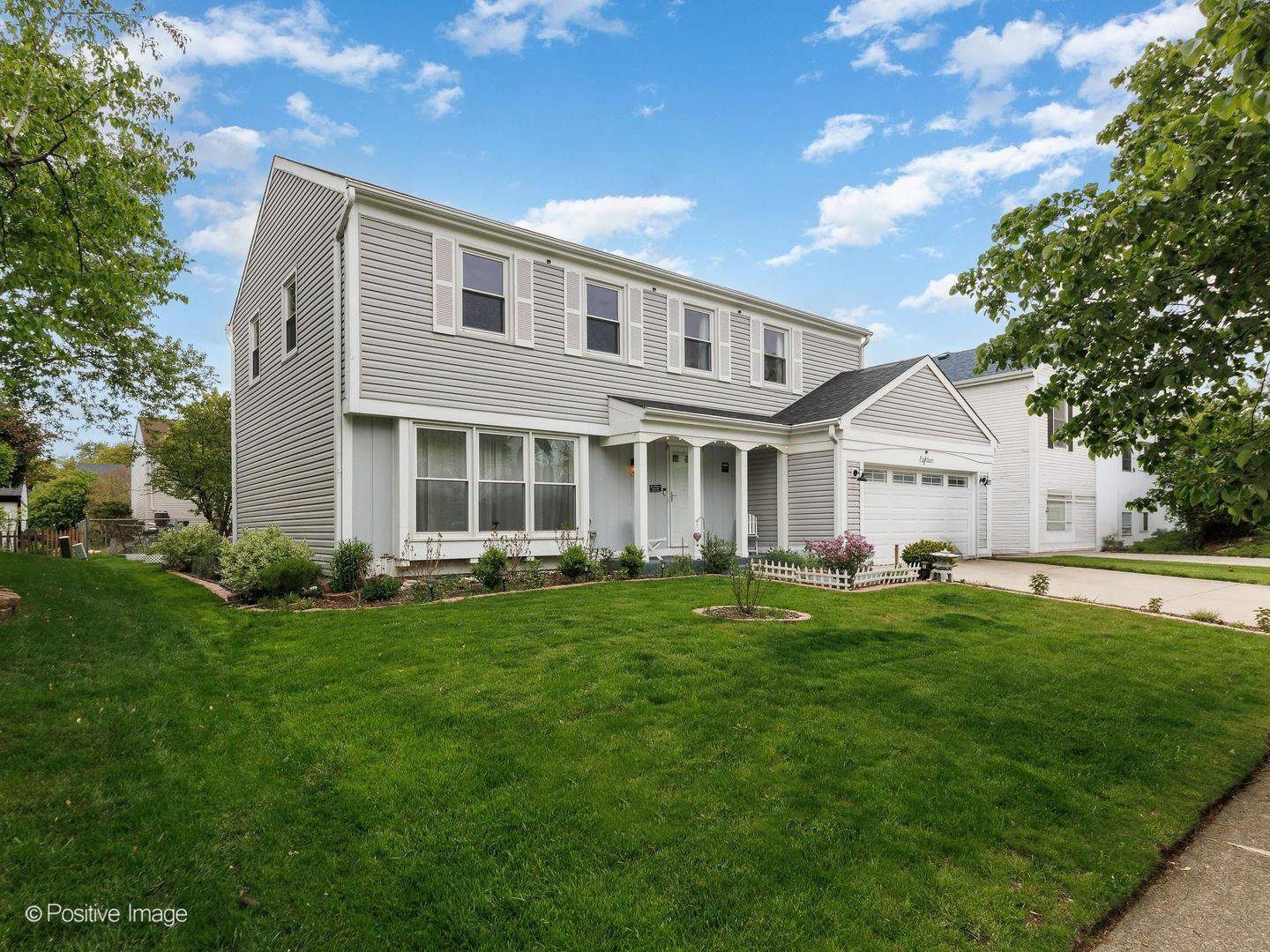 18 Montebello DR, Vernon Hills, IL 60061