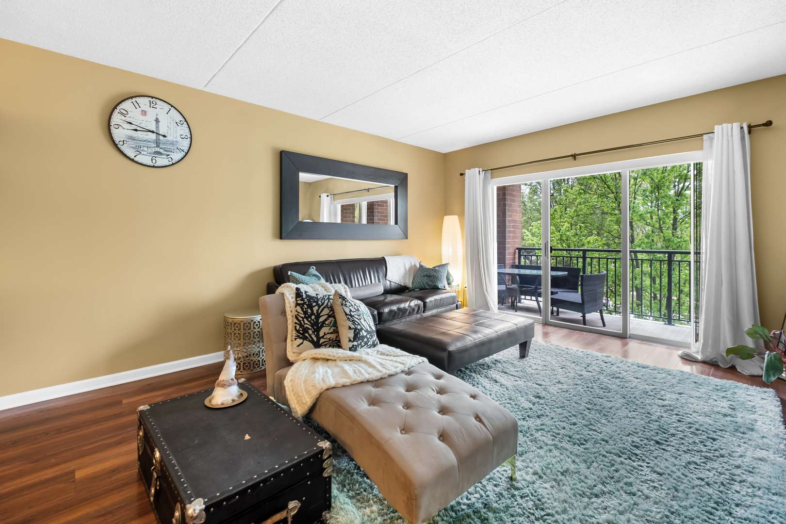 655 PERRIE DR #206, Elk Grove Village, IL 60007