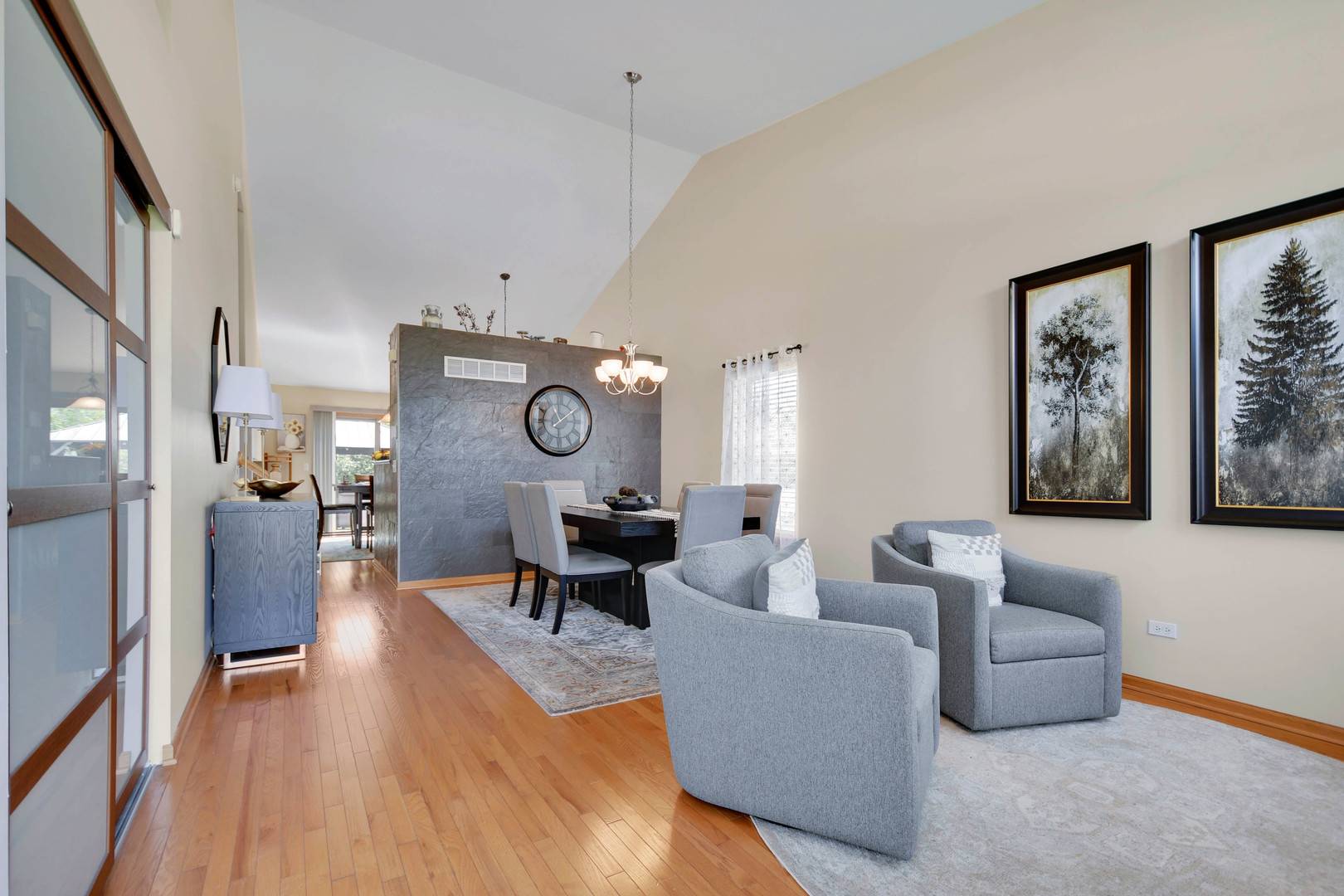 7404 Fordham LN, Plainfield, IL 60586