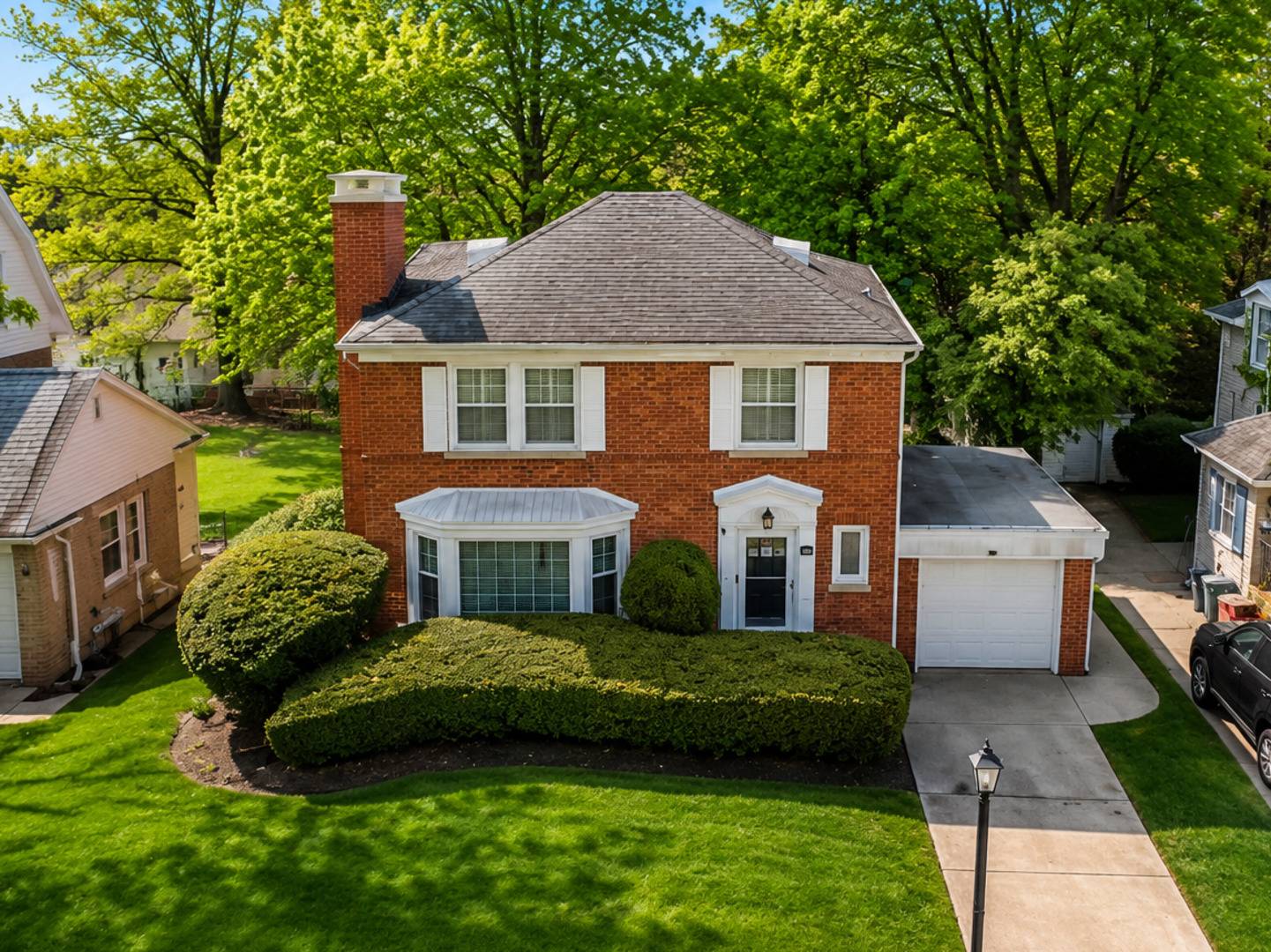 6822 N Kenton AVE, Lincolnwood, IL 60712