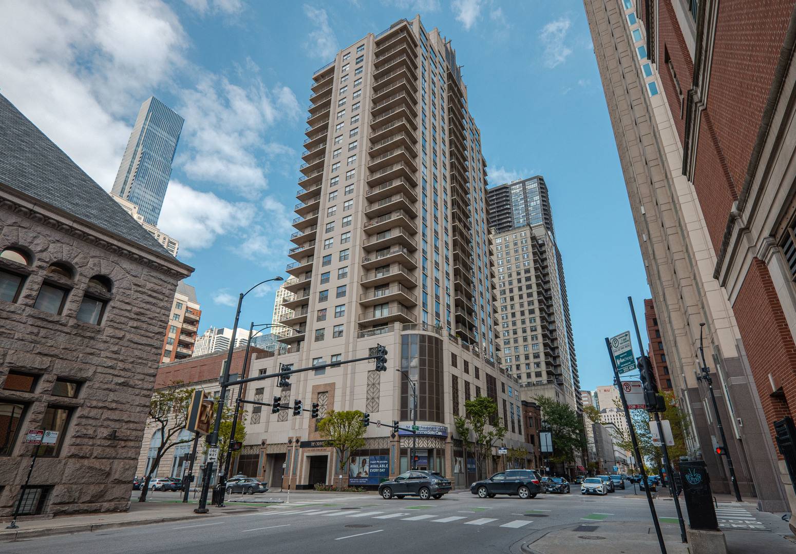 635 N Dearborn ST #701, Chicago, IL 60654