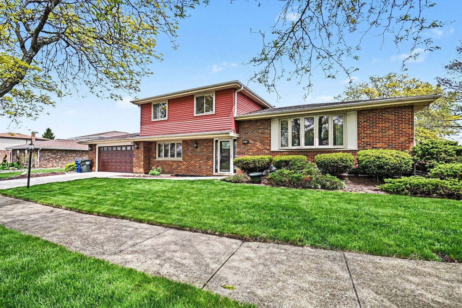 1018 E 193rd ST, Glenwood, IL 60425