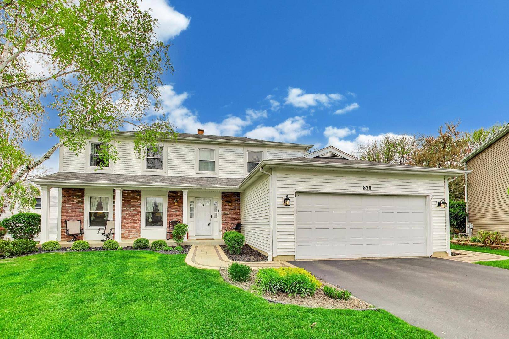 879 Saybrook LN, Buffalo Grove, IL 60089