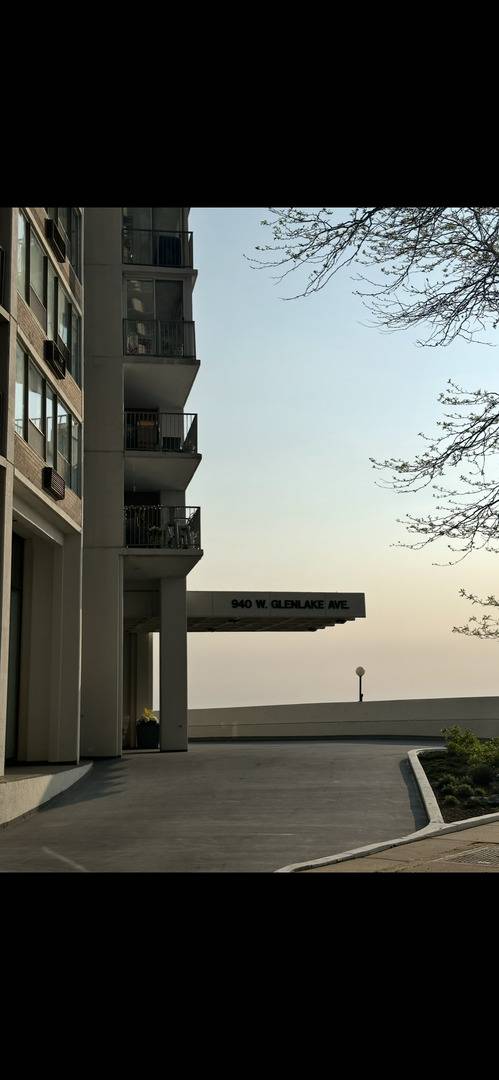 6101 N Sheridan RD #4A, Chicago, IL 60660