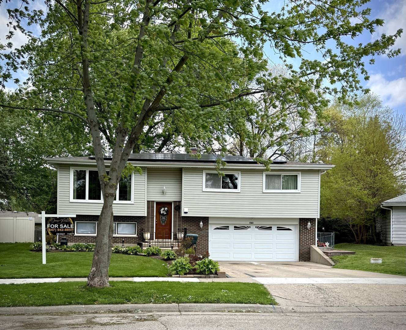 1560 Pamela DR, Elgin, IL 60123