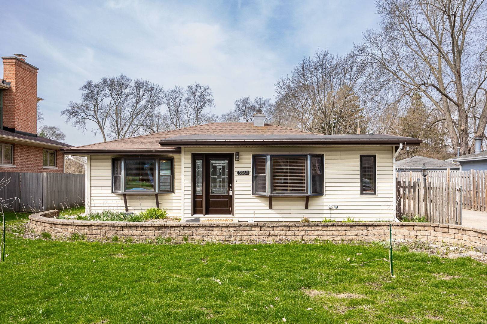 5960 Pershing AVE, Downers Grove, IL 60516