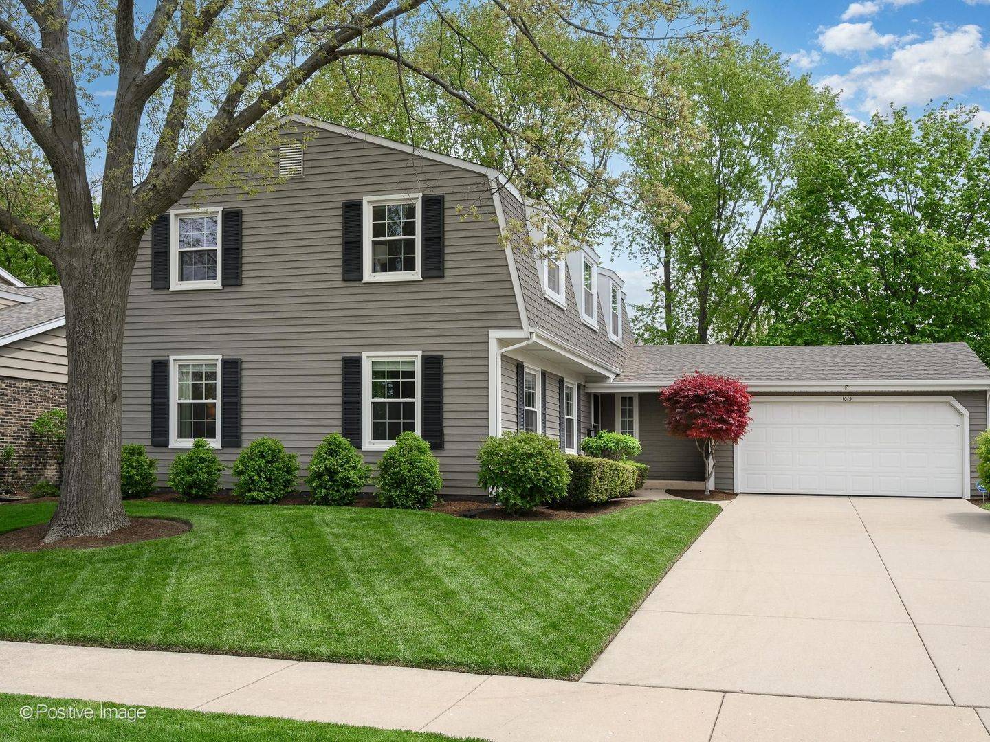 1615 S Kaspar AVE, Arlington Heights, IL 60005
