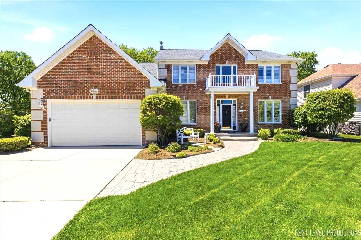 1914 N Ridge AVE, Arlington Heights, IL 60004
