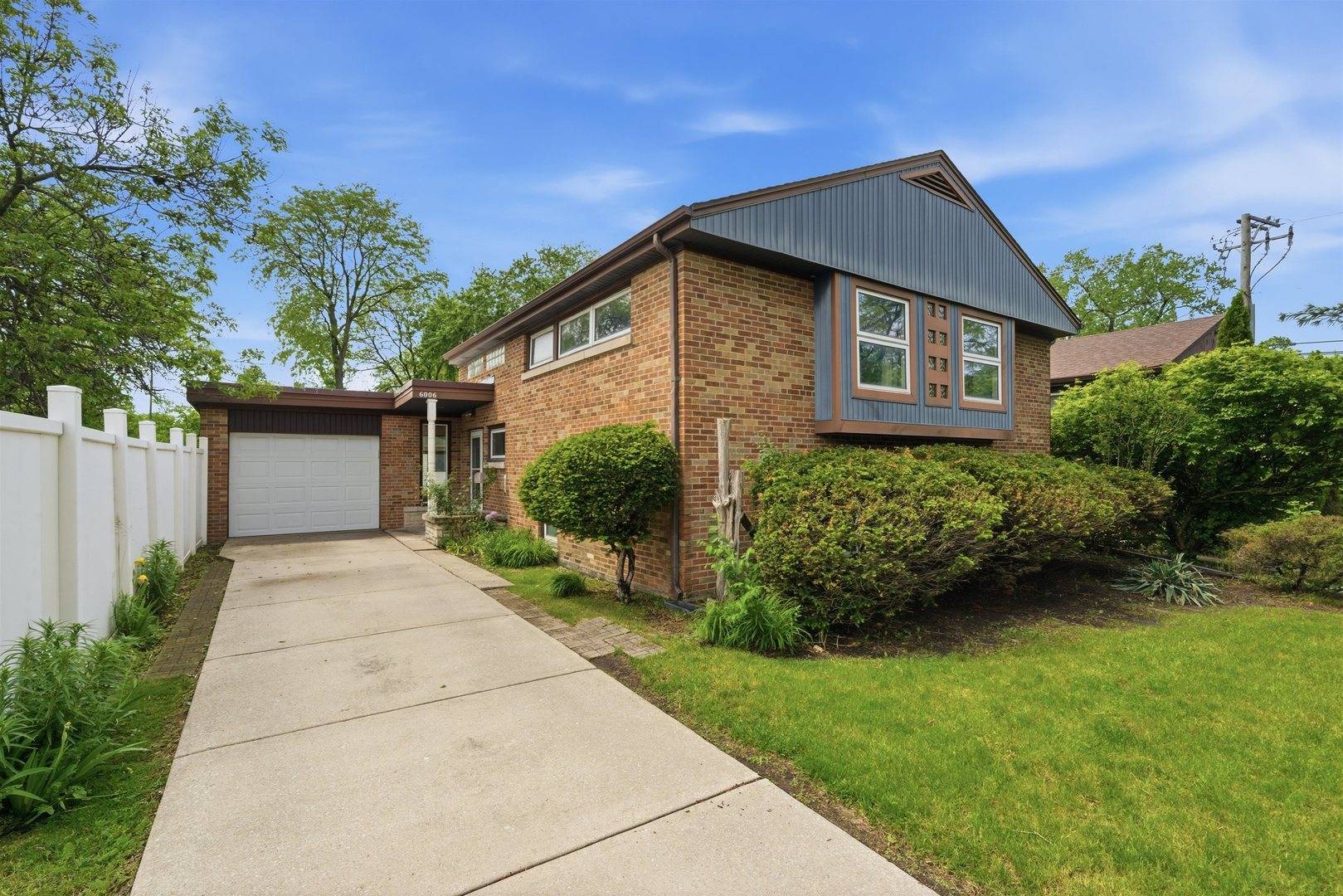 6006 N LAWNDALE AVE, Chicago, IL 60659