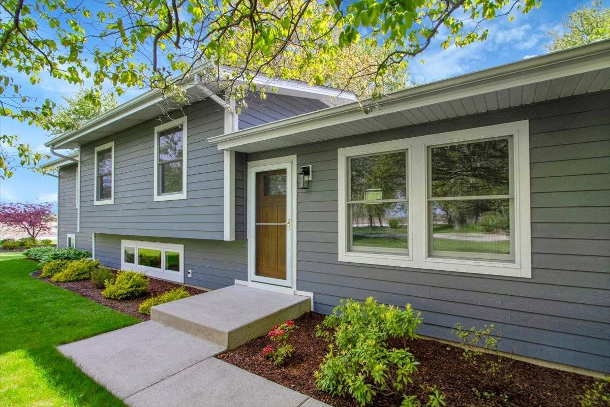 31471 N Ranch RD, Grayslake, IL 60030