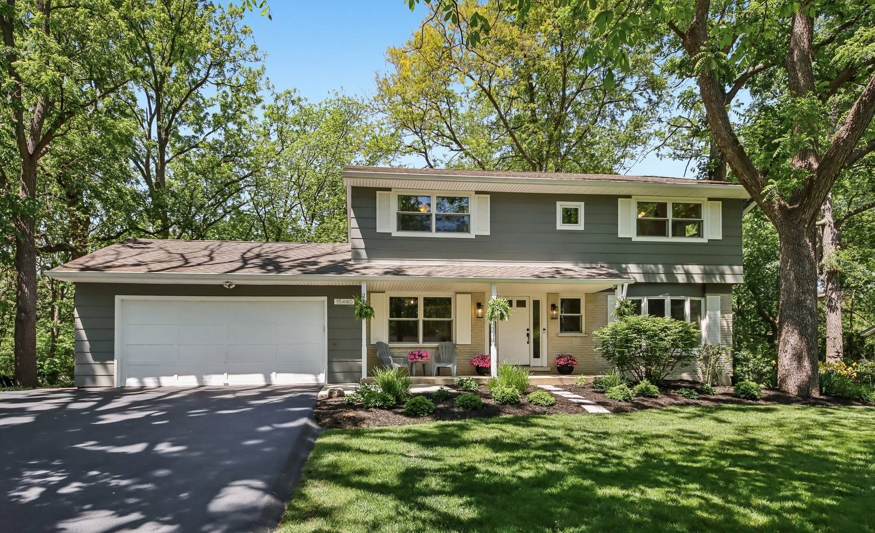 15460 W Wildwood CT, Libertyville, IL 60048