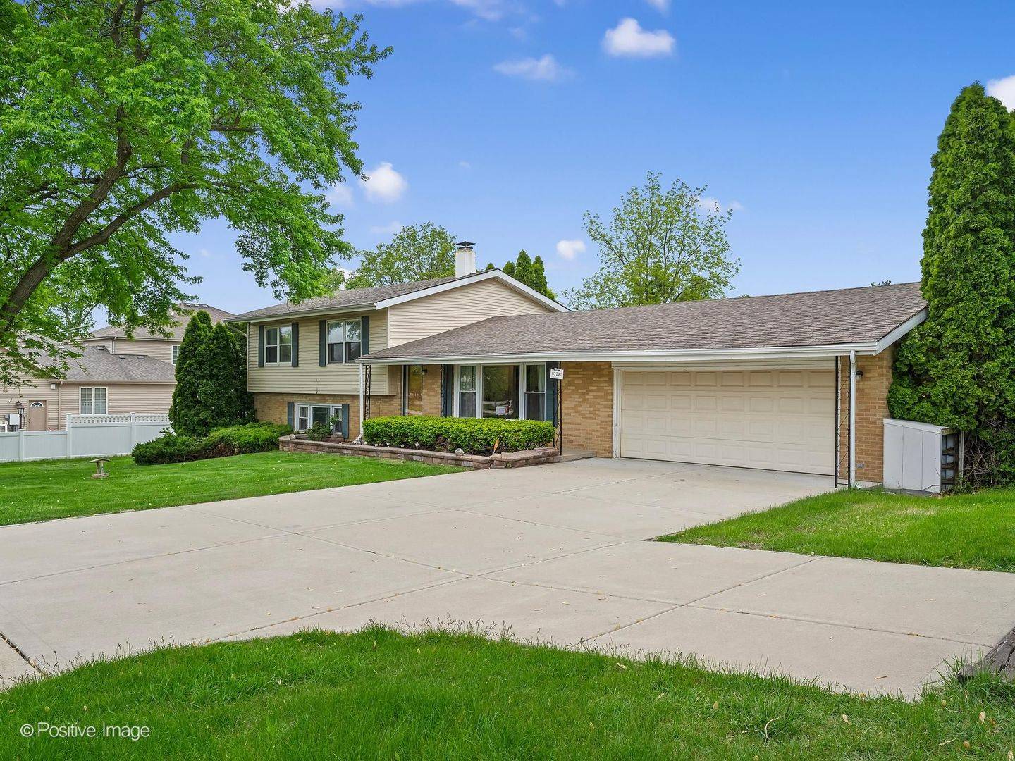 720 E 22nd ST, Lombard, IL 60148