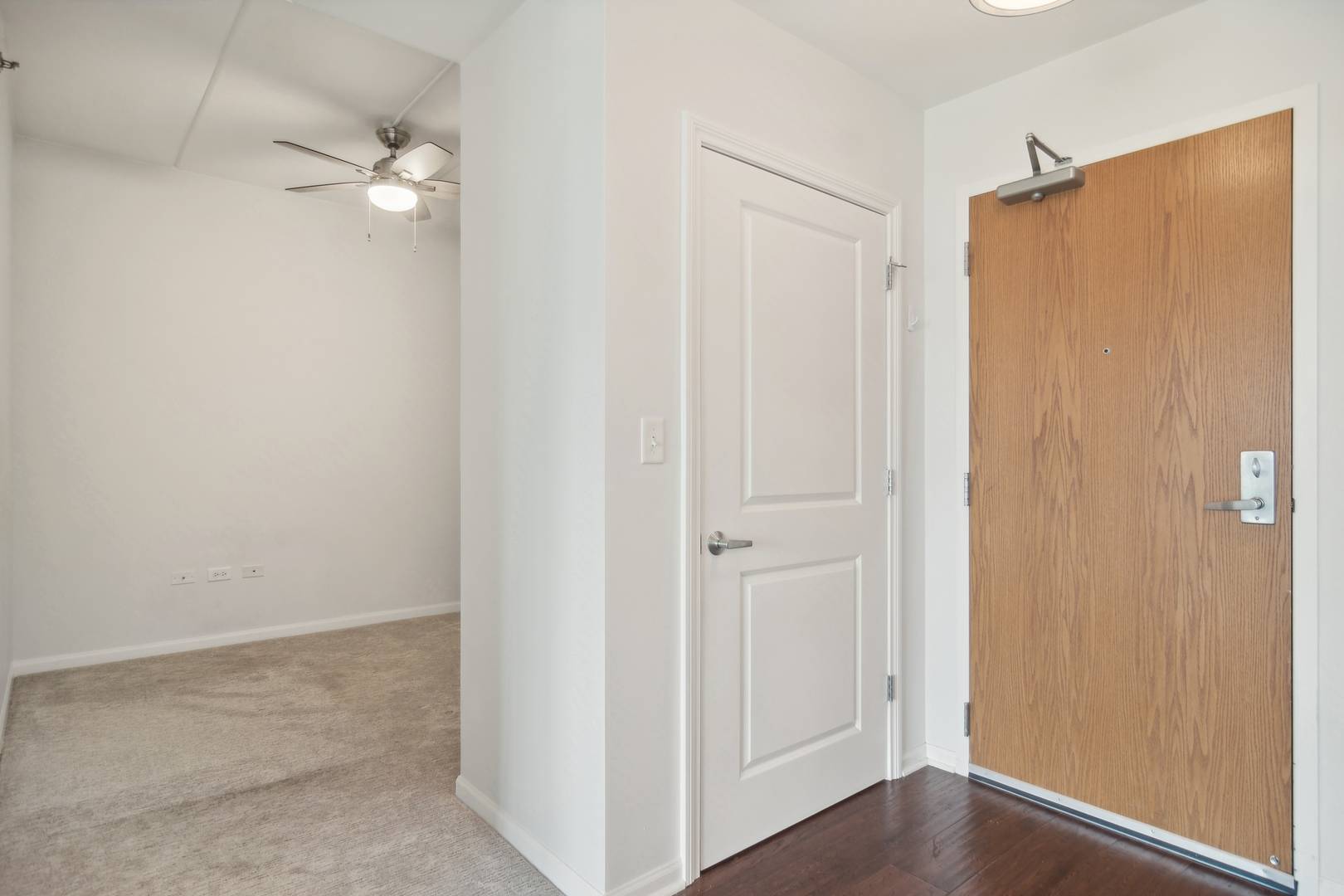 1199 E Port Clinton RD #607, Vernon Hills, IL 60061