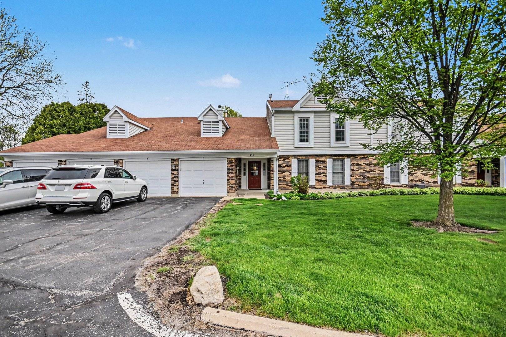 848 Chasefield LN #3, Crystal Lake, IL 60014