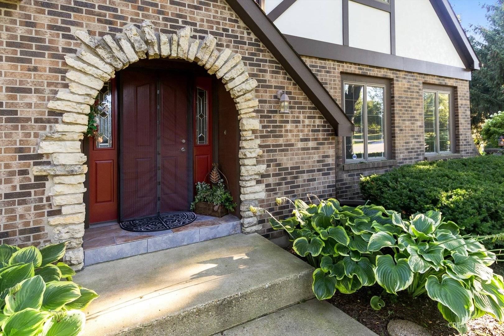 39W089 Adobe RDG, Elgin, IL 60124