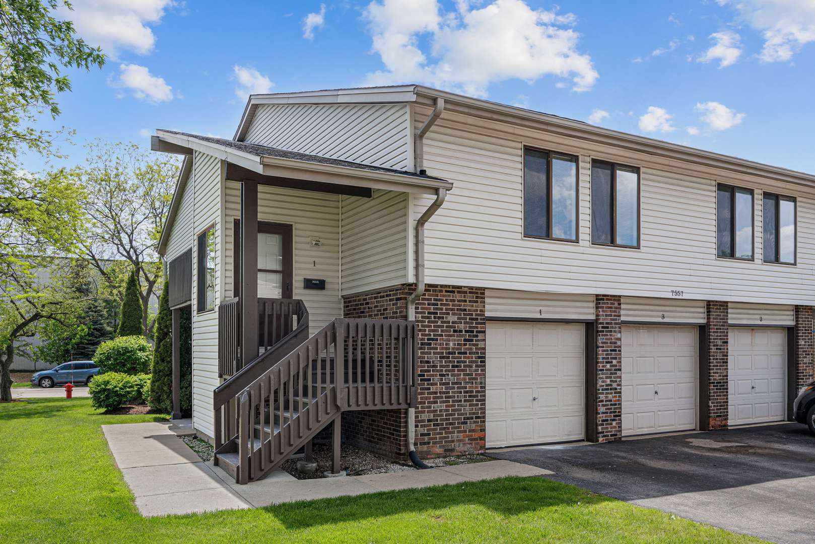 7557 BRISTOL LN #1, Hanover Park, IL 60133