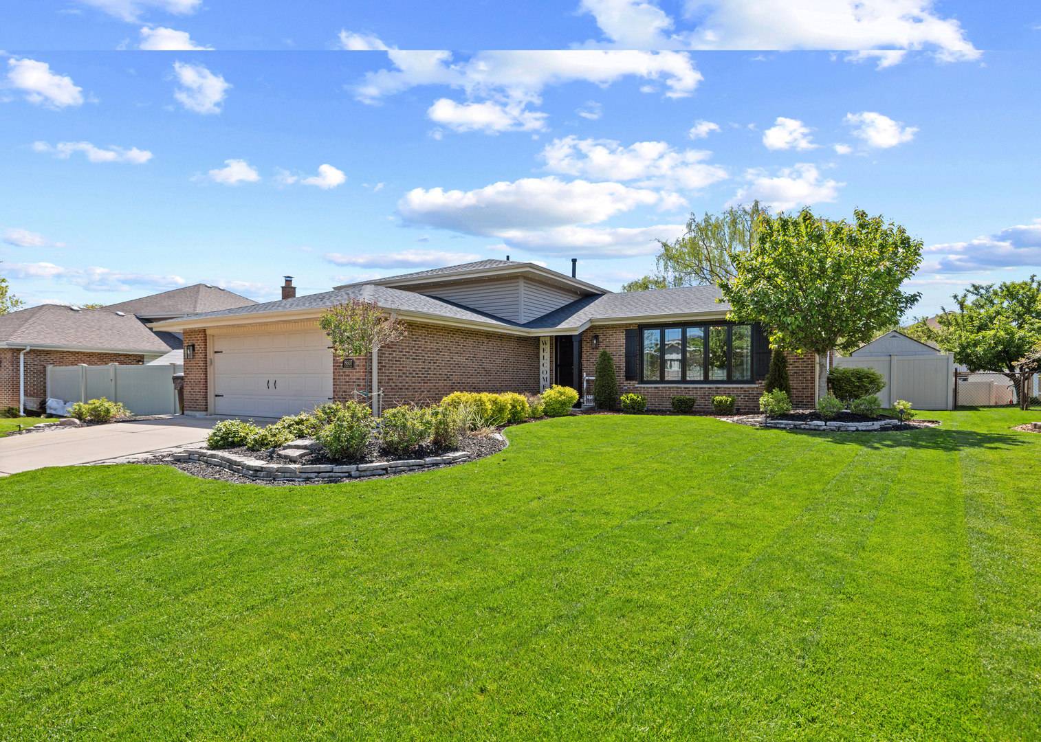 8607 Bethany LN, Tinley Park, IL 60487