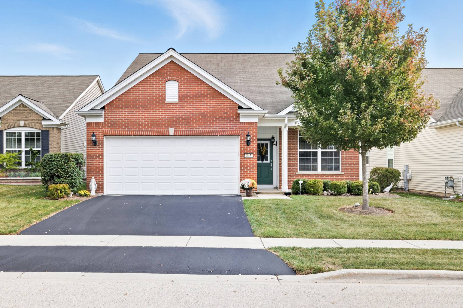 845 Butterfly Field DR, Elgin, IL 60124