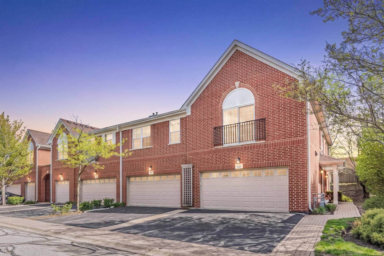 947 Kensington DR #7-E3, Northbrook, IL 60062