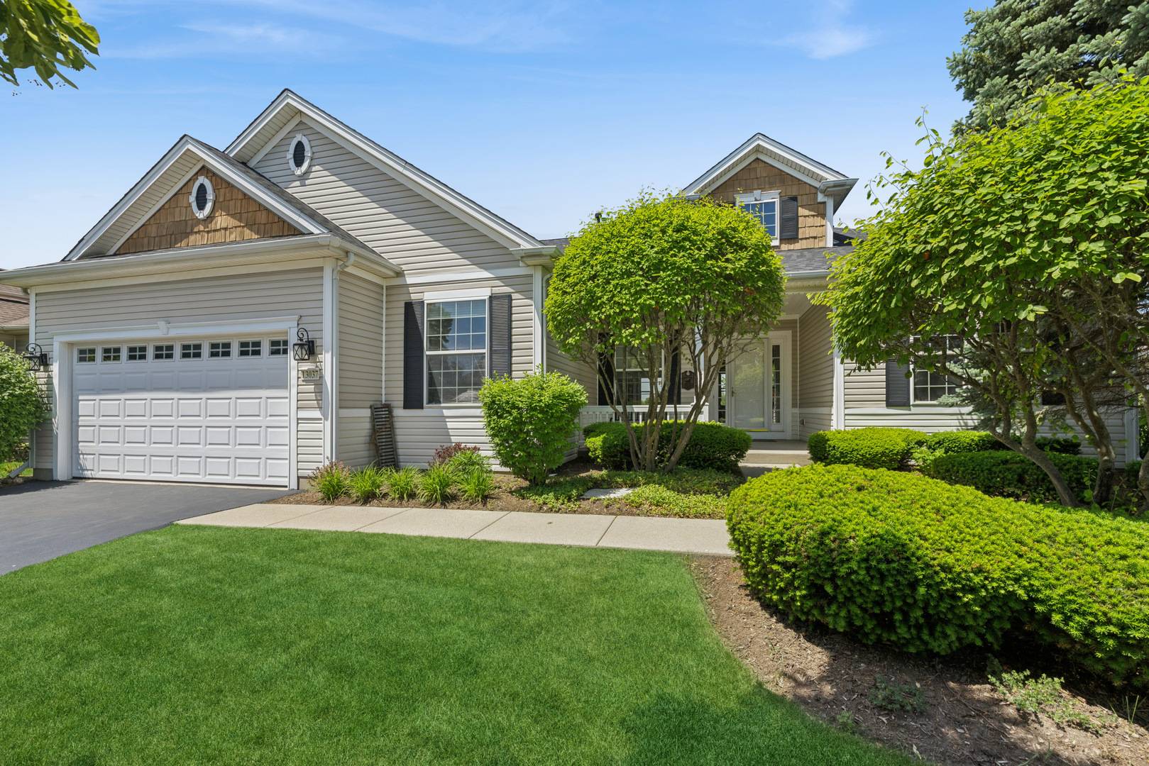 13037 Stone Creek CT, Huntley, IL 60142