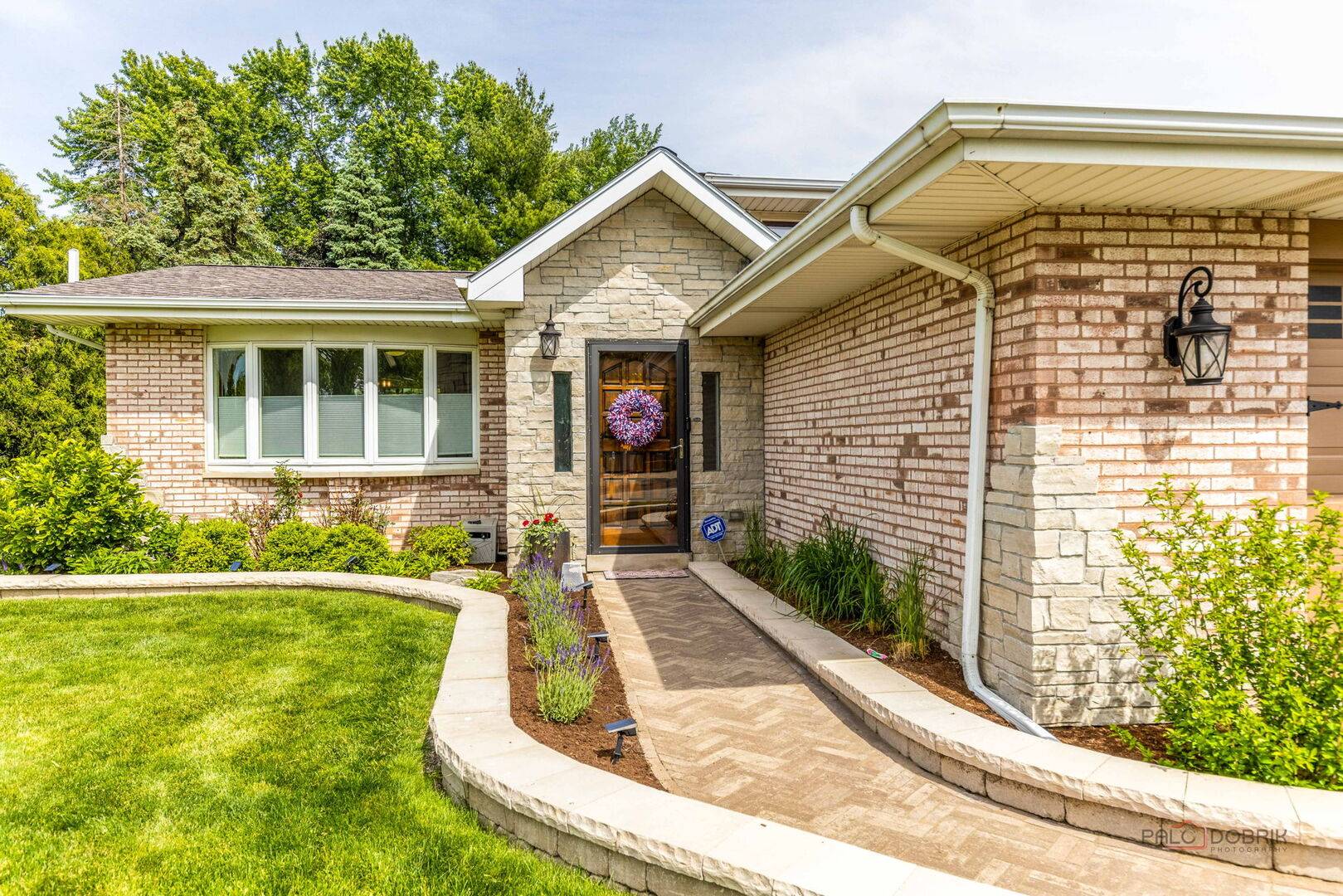 333 Killdeer RD, Bloomingdale, IL 60108