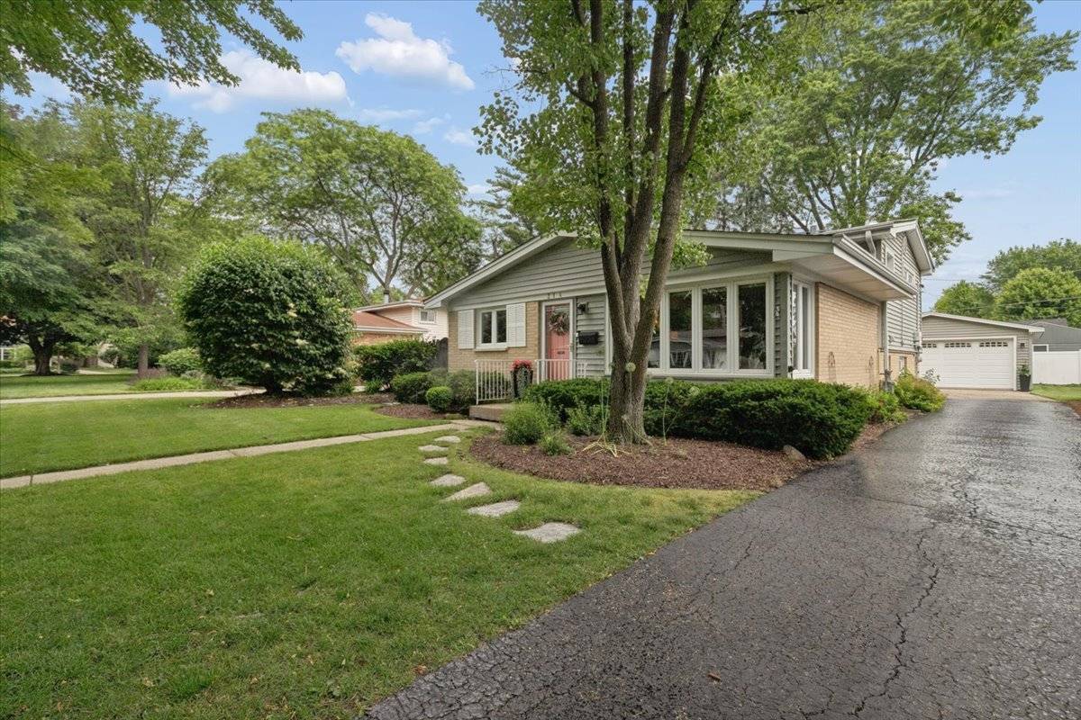314 Drake ST, Libertyville, IL 60048