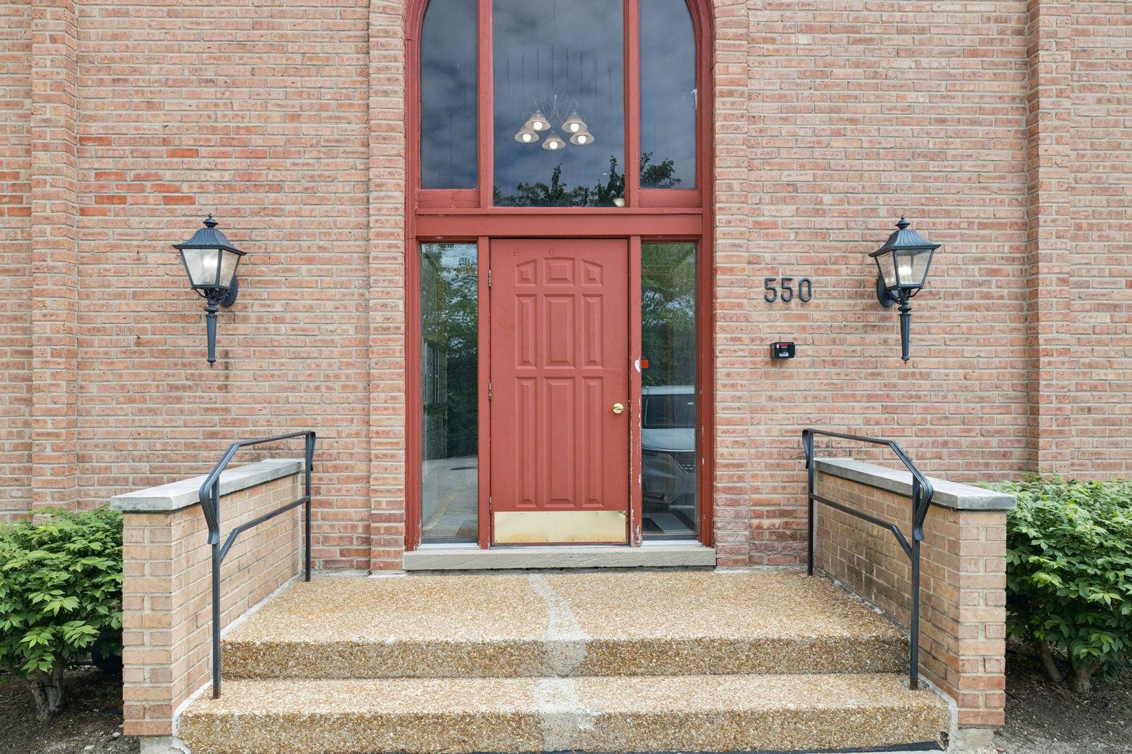 550 E Main ST #2A, Barrington, IL 60010