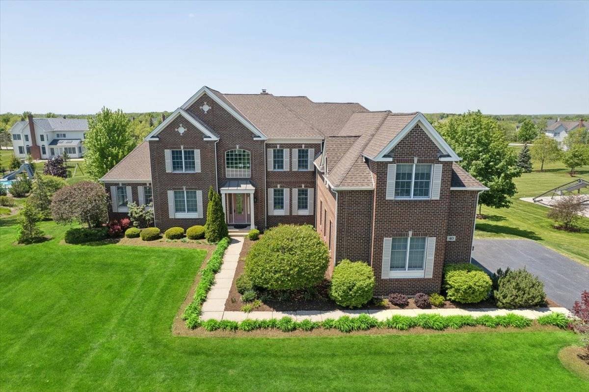 40 Wood Oaks DR, South Barrington, IL 60010