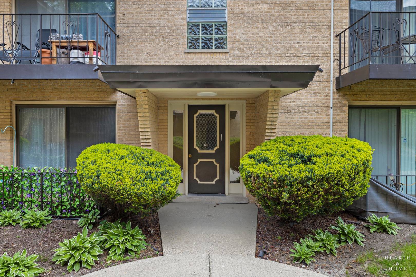 4208 N Keystone AVE #3F, Chicago, IL 60641