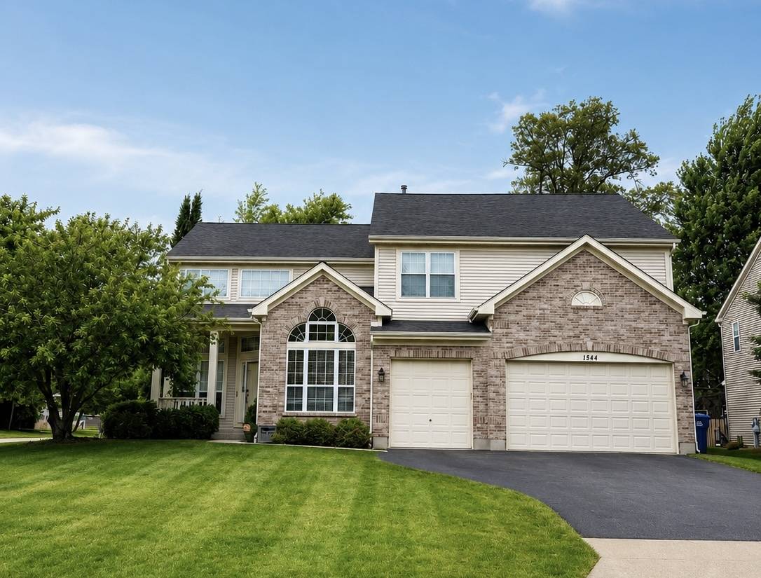 1844 S Robin CT, Libertyville, IL 60048