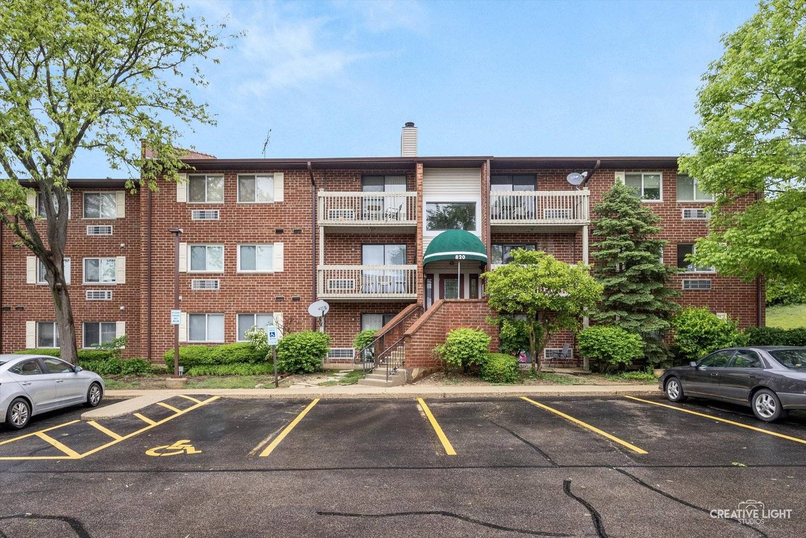 820 N Lakeside DR #1C, Vernon Hills, IL 60061