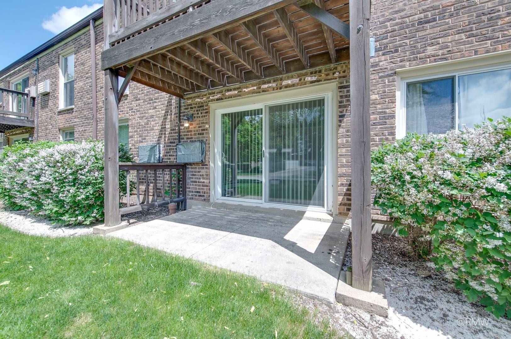 337 N Carter ST #101, Palatine, IL 60067