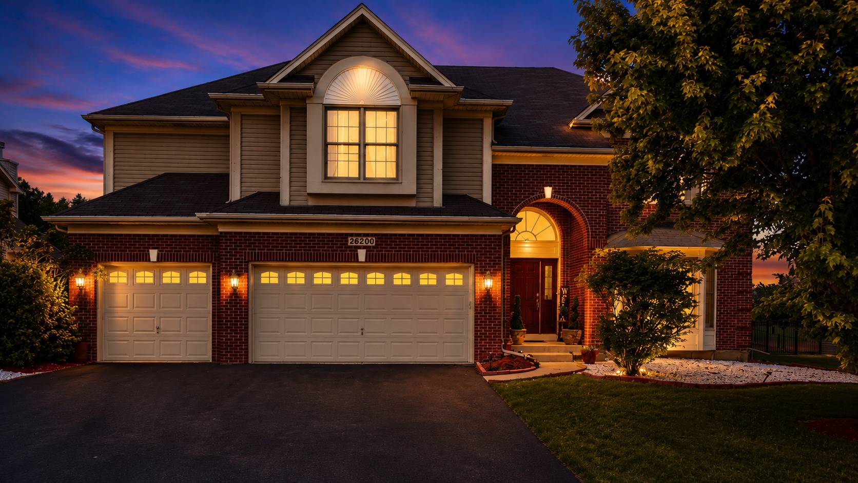 26200 W Chatham DR, Plainfield, IL 60585