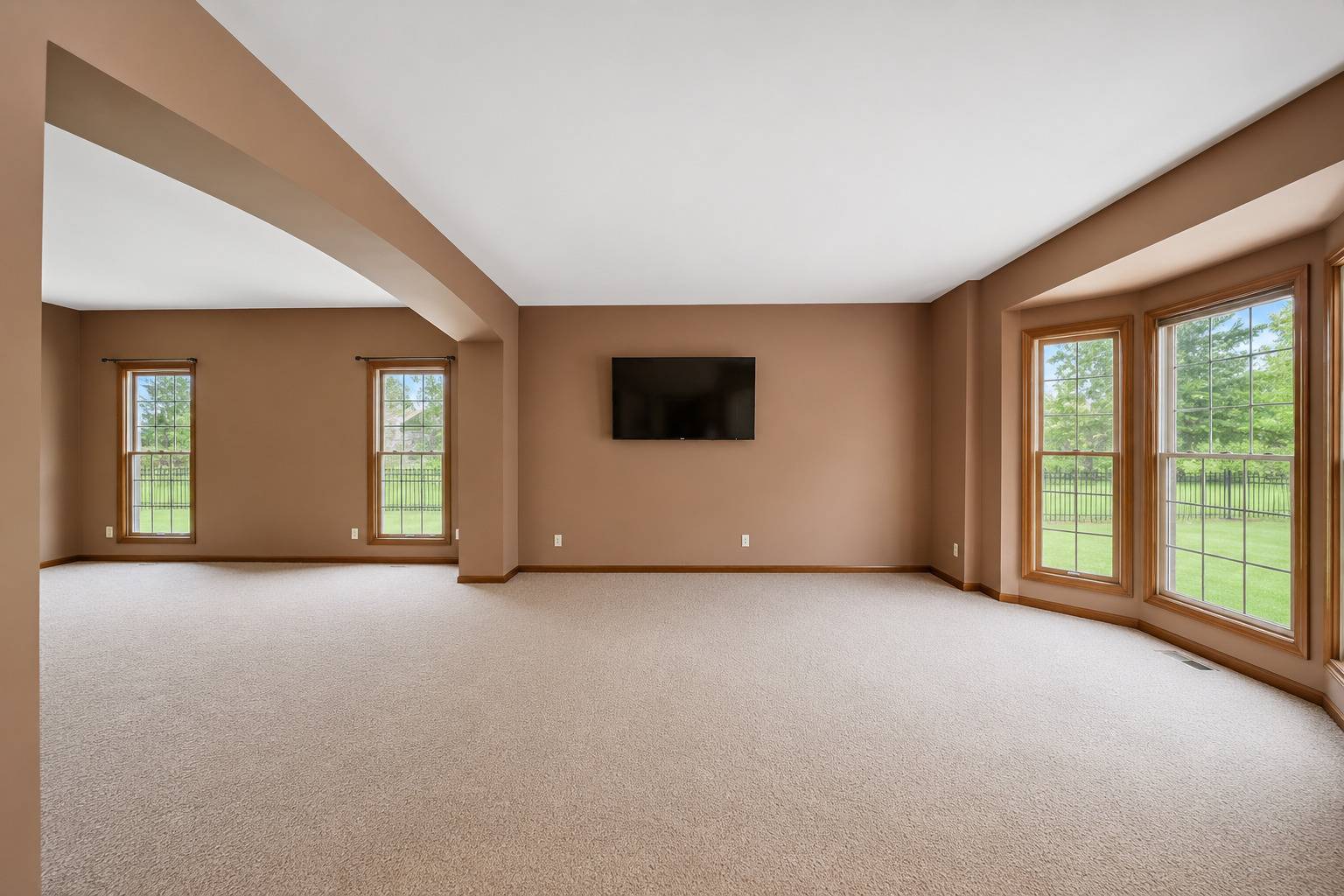 26200 W Chatham DR, Plainfield, IL 60585