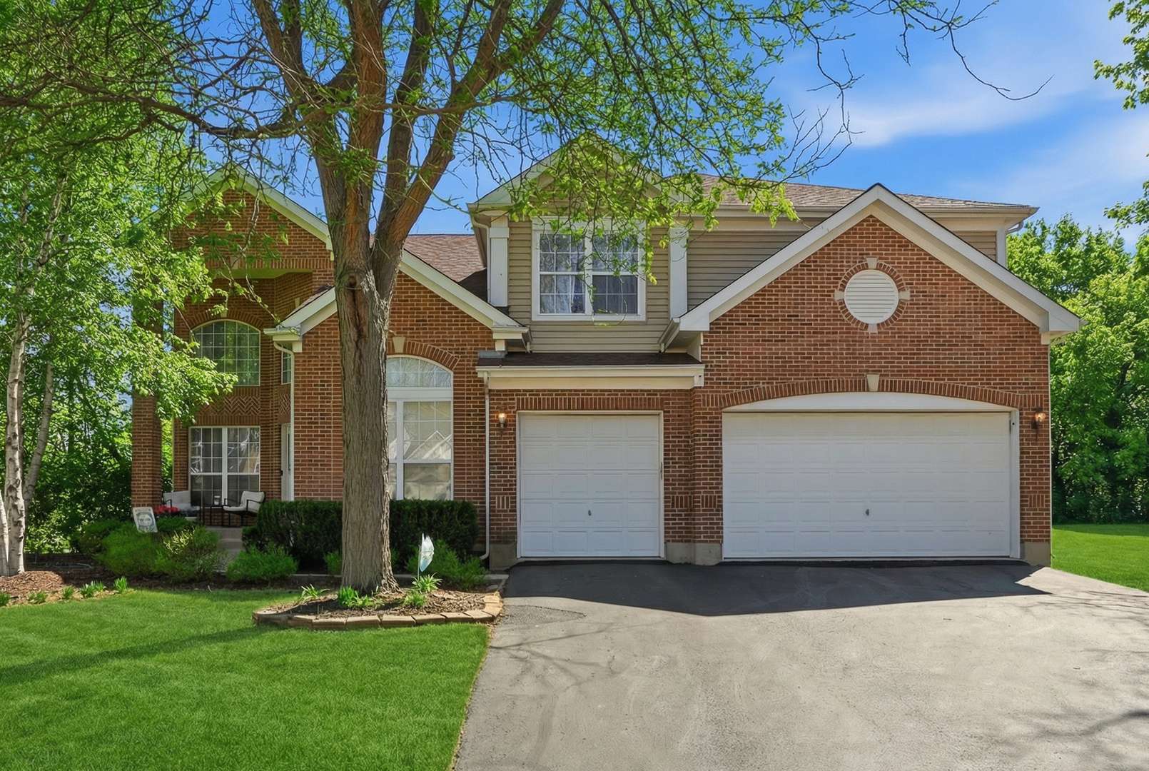 1905 S Osprey LN, Libertyville, IL 60048