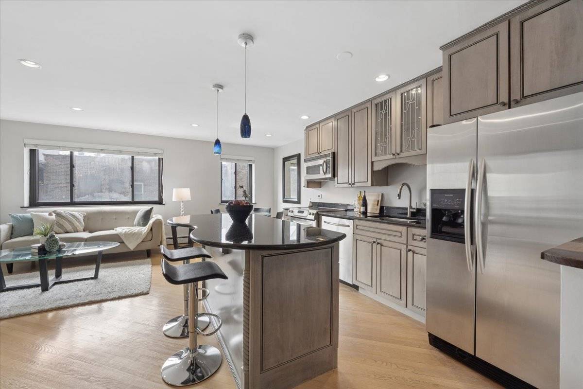 607 W WRIGHTWOOD AVE #415, Chicago, IL 60614
