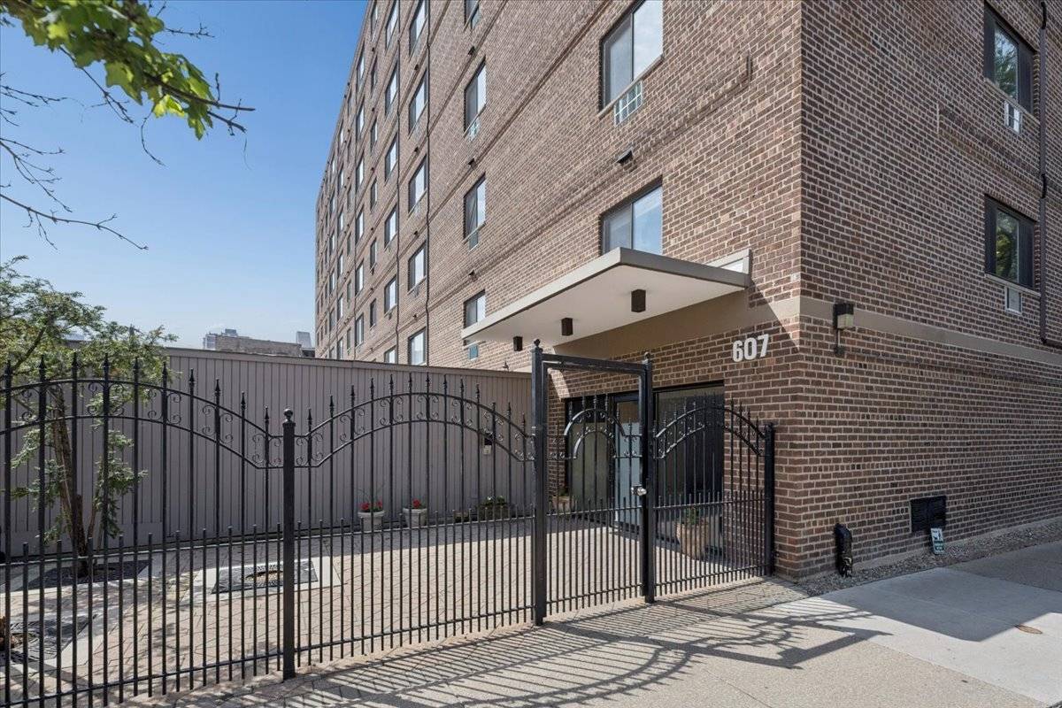 607 W WRIGHTWOOD AVE #415, Chicago, IL 60614