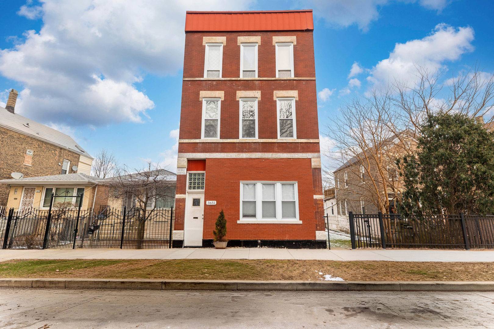 3651 S Wood ST, Chicago, IL 60609